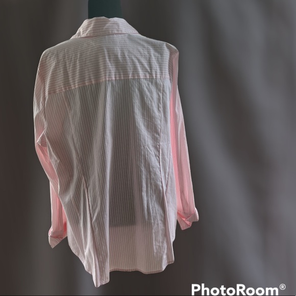 NWT Women’s Lane Bryant Button-Down Pink Blouse - Picture 5 of 5